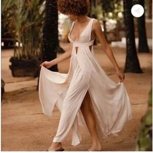 Indah Anjeli Maxi Dress Ivory XS 0-2